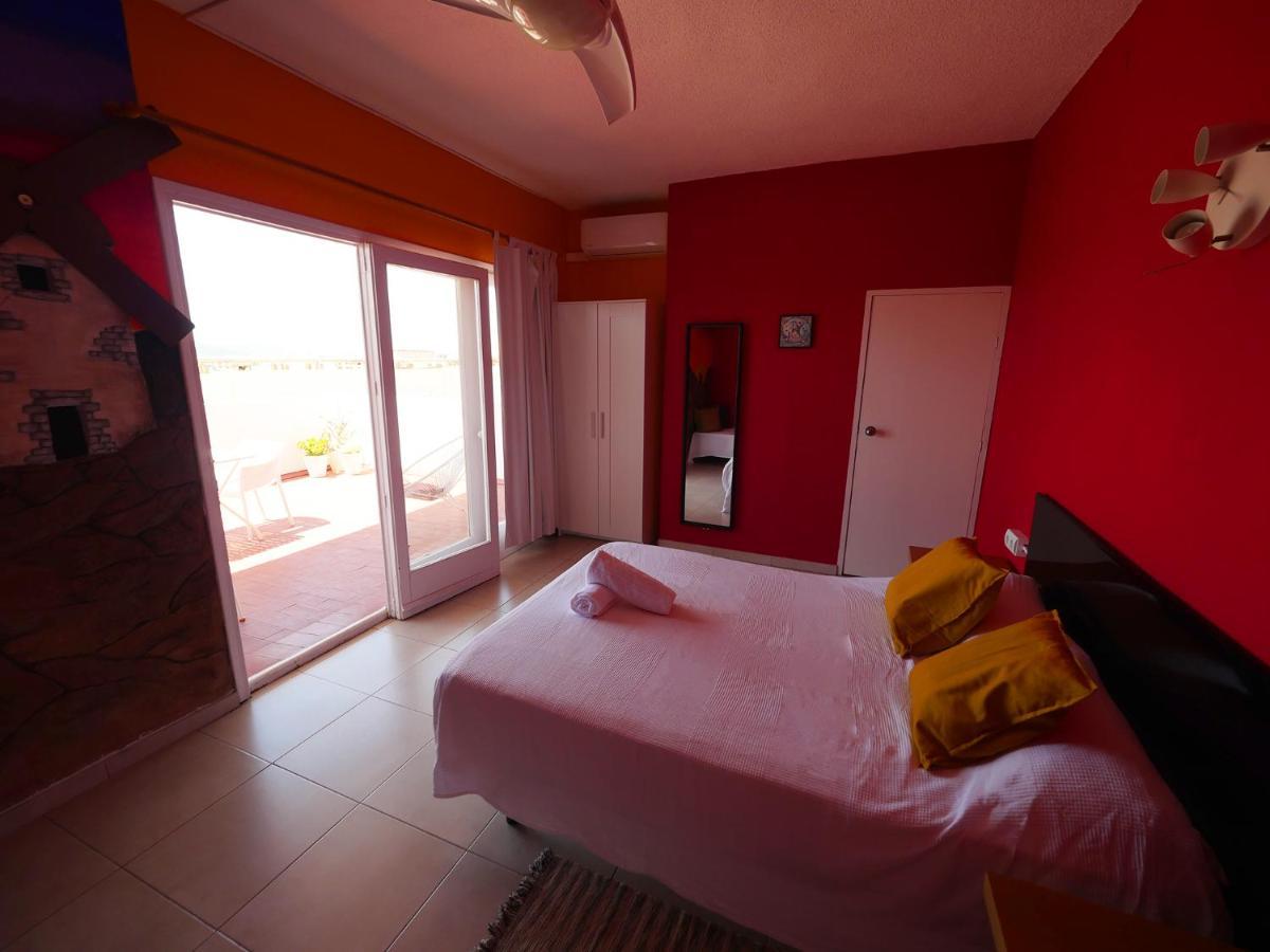 Hostal Giramundo Ibiza Town Exterior photo