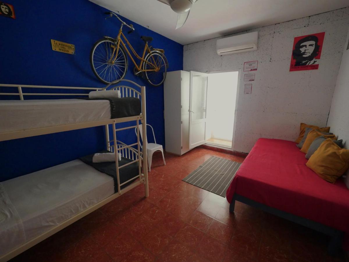 Hostal Giramundo Ibiza Town Exterior photo