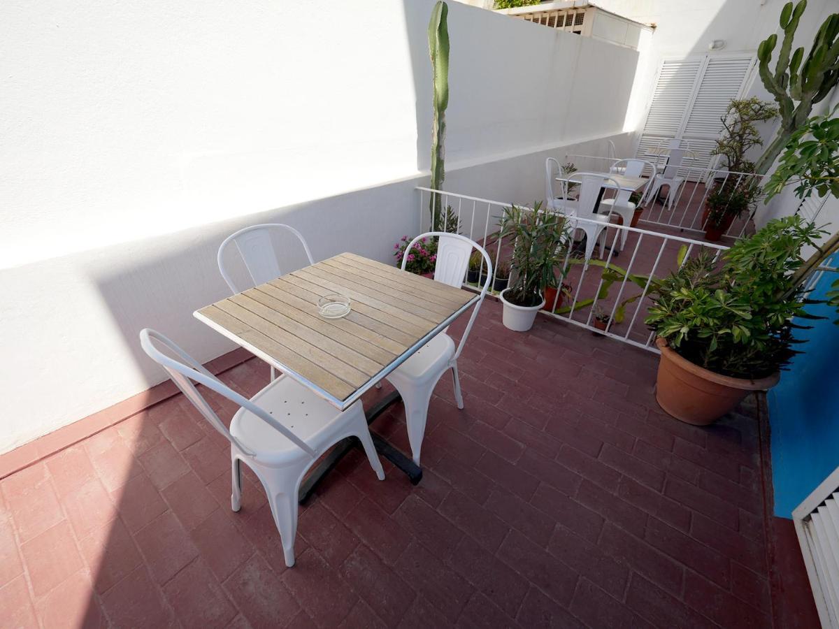 Hostal Giramundo Ibiza Town Exterior photo